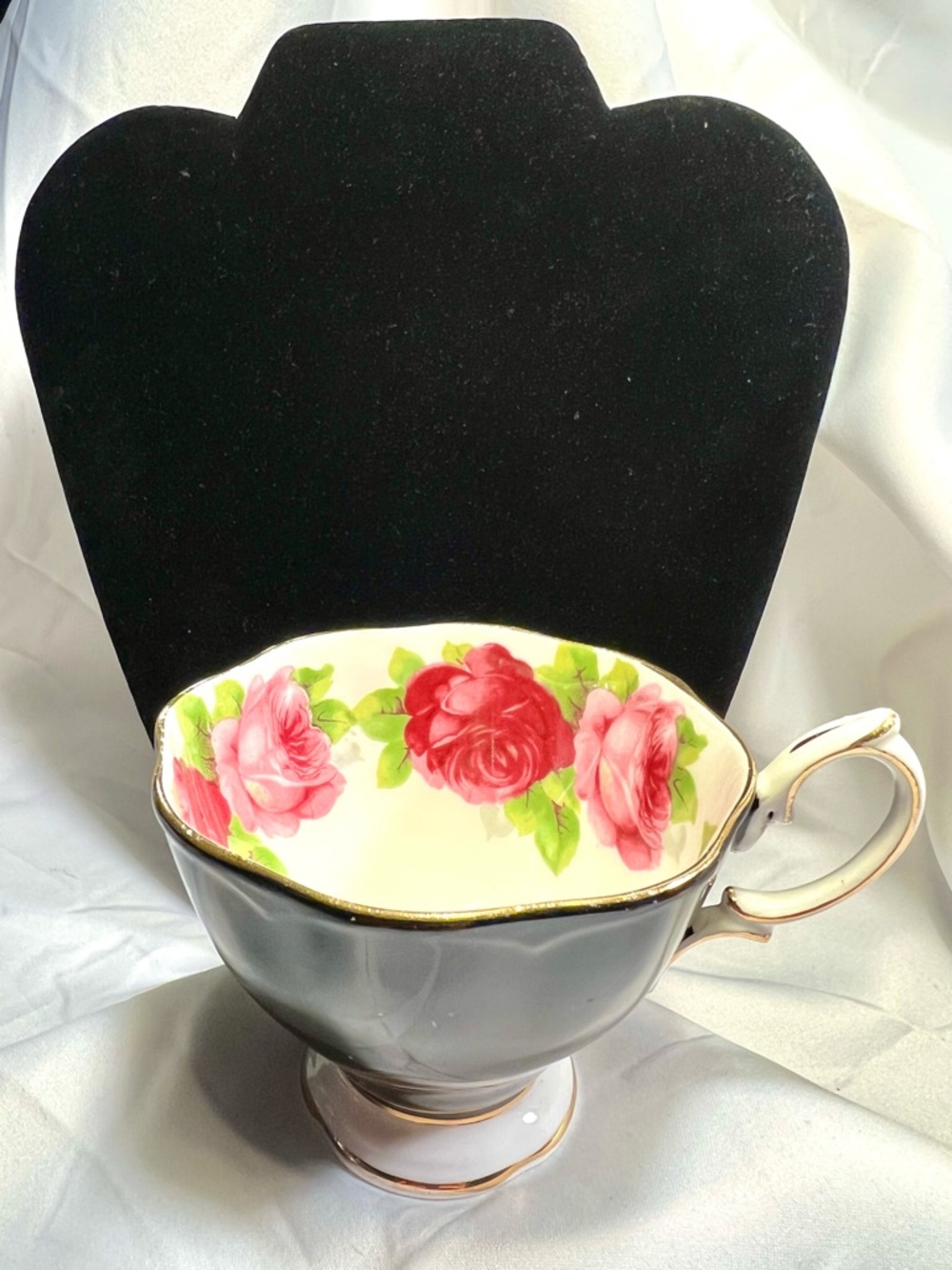Teacup by Royal Albert Bone China Made in England (no saucer).